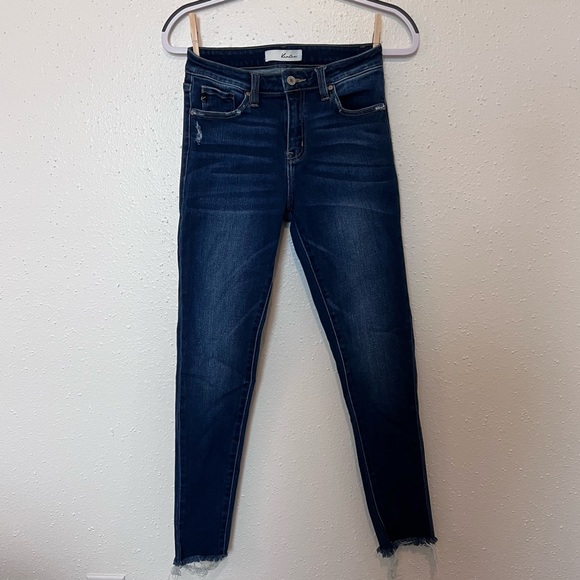 KanCan Los Angeles Jean, size 7 / 27 waist, dark wash, high rise, frayed ankles - Picture 1 of 7
